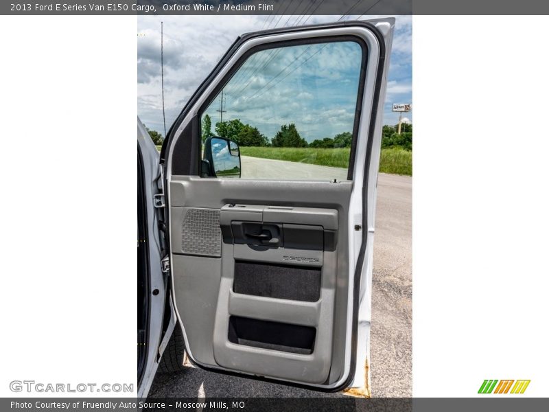 Oxford White / Medium Flint 2013 Ford E Series Van E150 Cargo