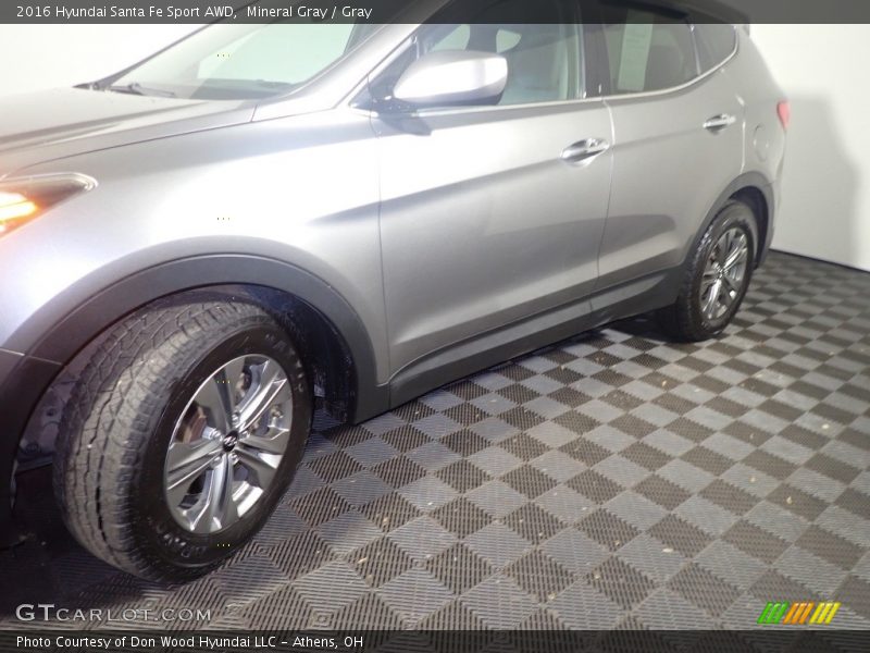 Mineral Gray / Gray 2016 Hyundai Santa Fe Sport AWD