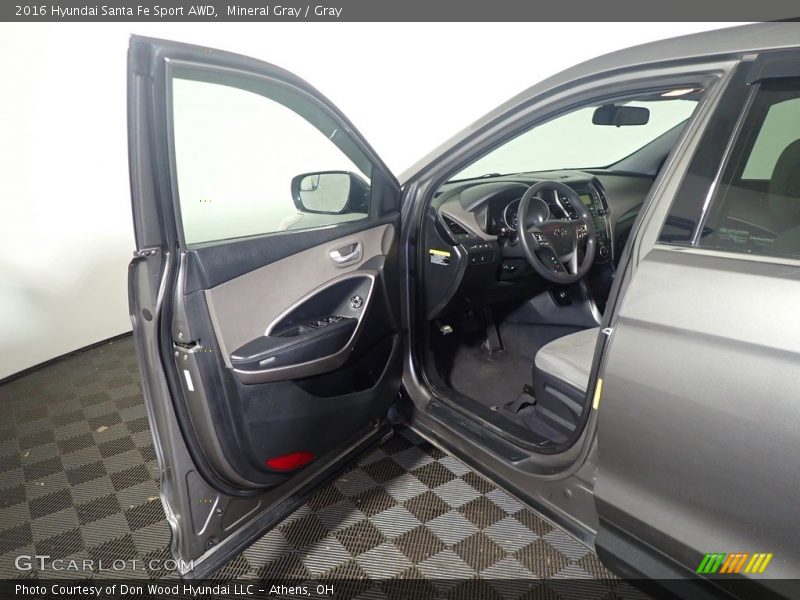 Mineral Gray / Gray 2016 Hyundai Santa Fe Sport AWD