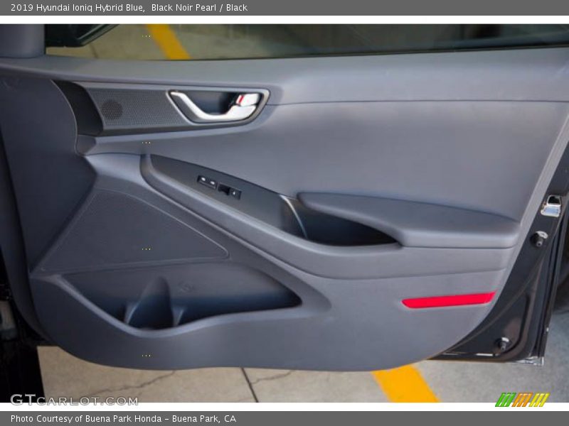 Black Noir Pearl / Black 2019 Hyundai Ioniq Hybrid Blue