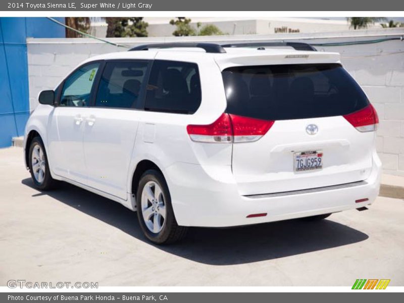 Super White / Light Gray 2014 Toyota Sienna LE