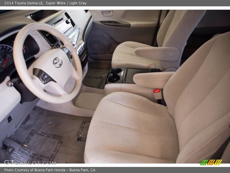 Super White / Light Gray 2014 Toyota Sienna LE