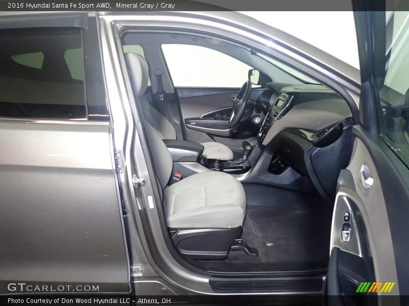 Mineral Gray / Gray 2016 Hyundai Santa Fe Sport AWD