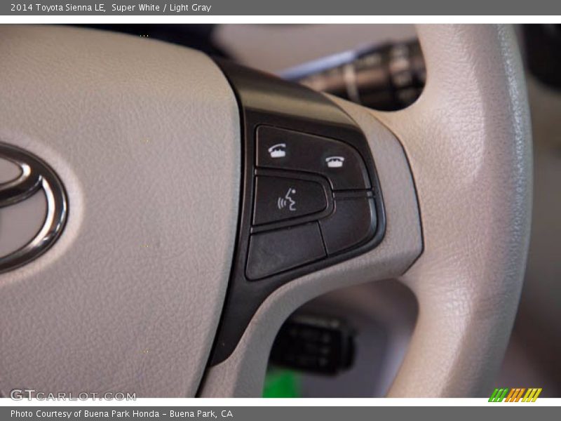 Super White / Light Gray 2014 Toyota Sienna LE