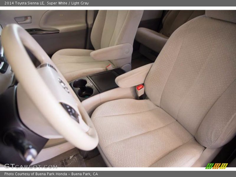 Super White / Light Gray 2014 Toyota Sienna LE