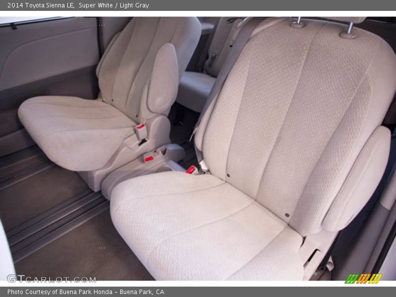 Super White / Light Gray 2014 Toyota Sienna LE