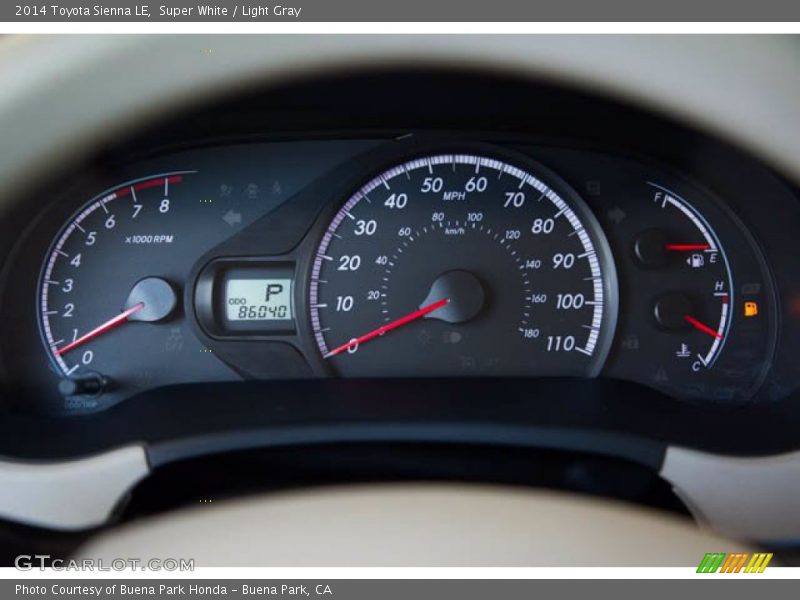 Super White / Light Gray 2014 Toyota Sienna LE