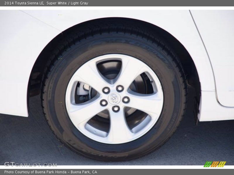 Super White / Light Gray 2014 Toyota Sienna LE