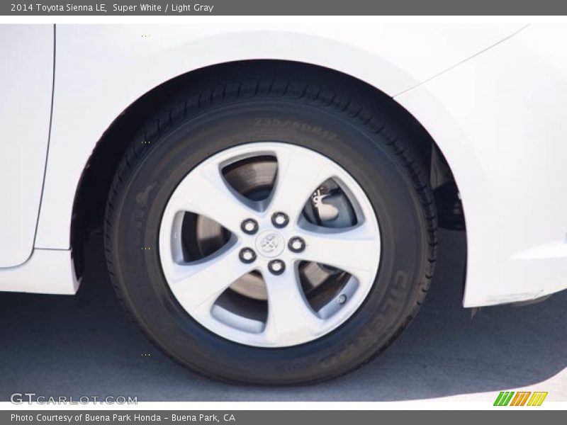 Super White / Light Gray 2014 Toyota Sienna LE