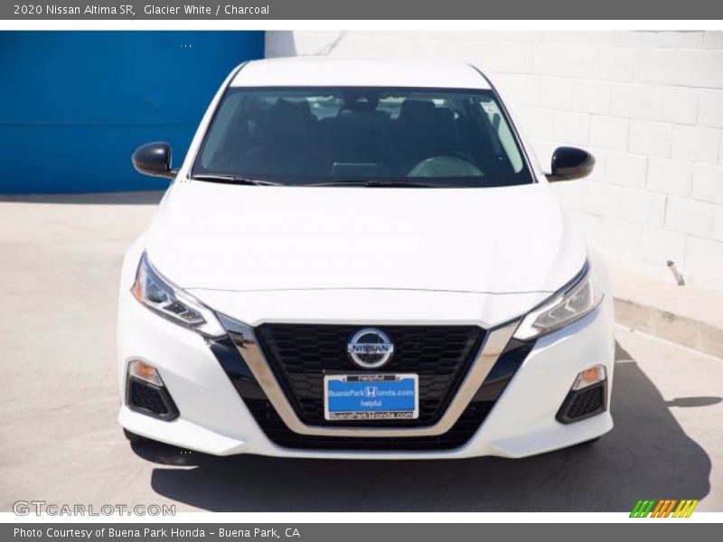Glacier White / Charcoal 2020 Nissan Altima SR