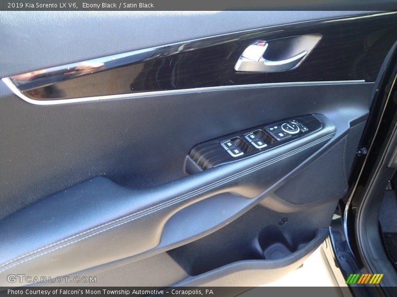 Ebony Black / Satin Black 2019 Kia Sorento LX V6