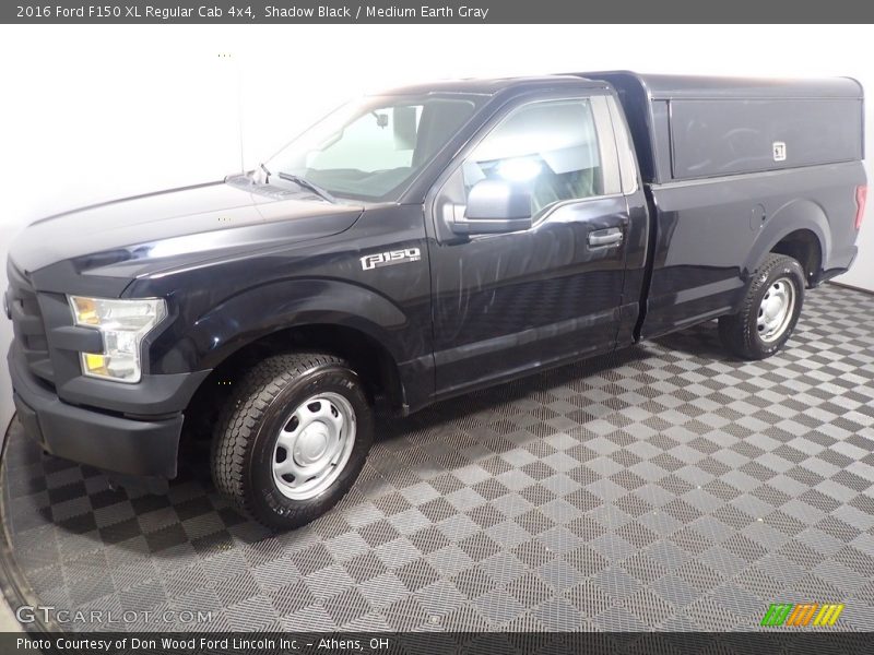 Shadow Black / Medium Earth Gray 2016 Ford F150 XL Regular Cab 4x4