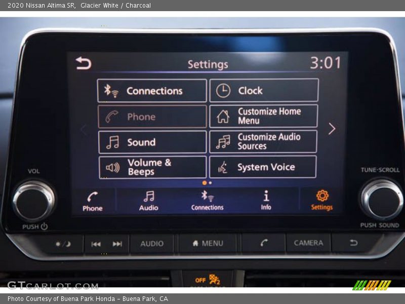 Glacier White / Charcoal 2020 Nissan Altima SR