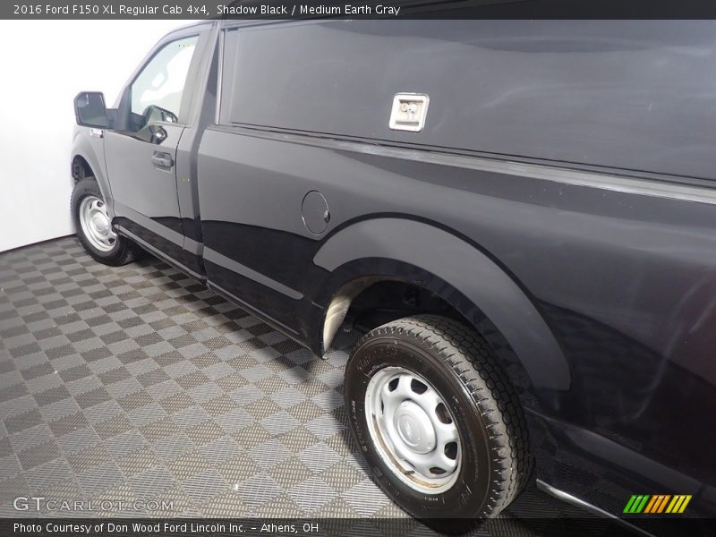 Shadow Black / Medium Earth Gray 2016 Ford F150 XL Regular Cab 4x4