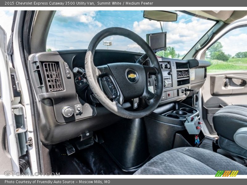 Summit White / Medium Pewter 2015 Chevrolet Express Cutaway 3500 Utility Van