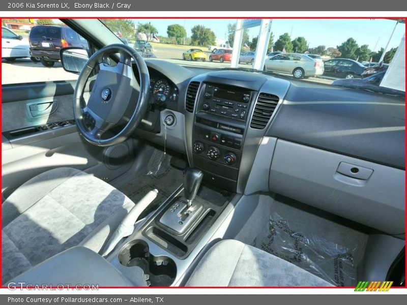 Ebony Black / Gray 2006 Kia Sorento LX