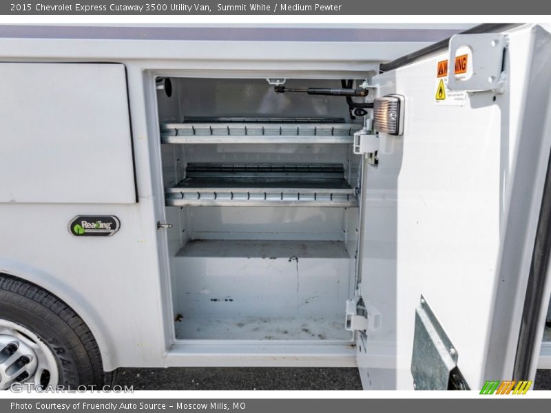 Summit White / Medium Pewter 2015 Chevrolet Express Cutaway 3500 Utility Van