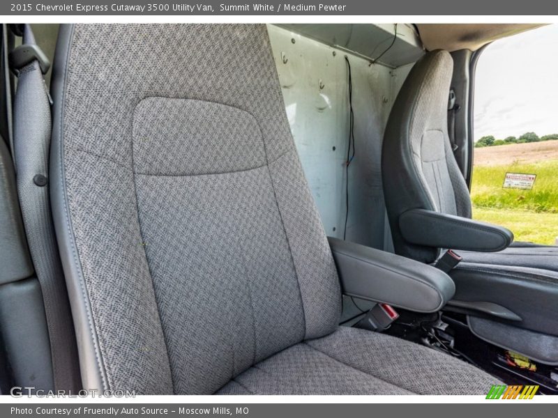Summit White / Medium Pewter 2015 Chevrolet Express Cutaway 3500 Utility Van