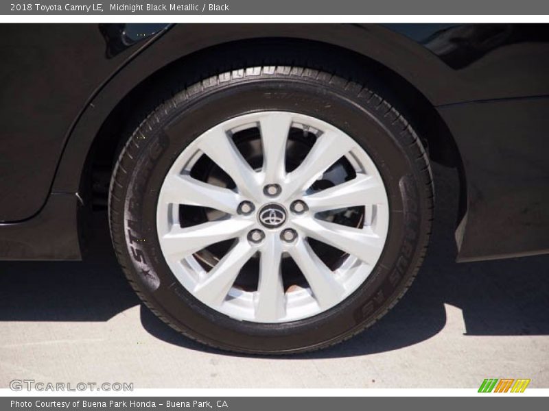 Midnight Black Metallic / Black 2018 Toyota Camry LE