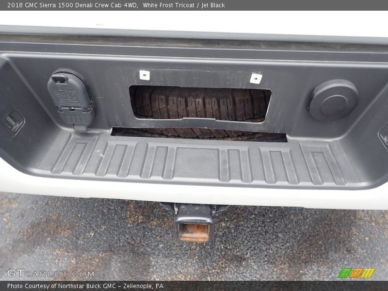 White Frost Tricoat / Jet Black 2018 GMC Sierra 1500 Denali Crew Cab 4WD