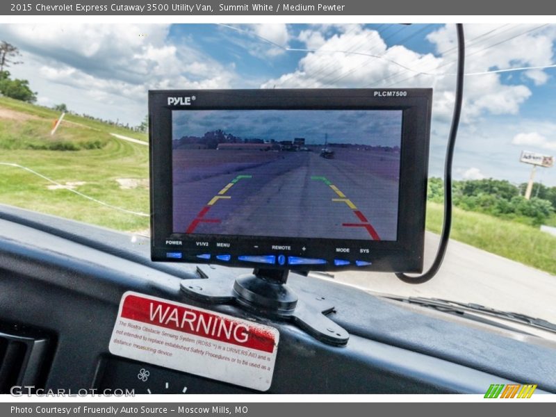 Summit White / Medium Pewter 2015 Chevrolet Express Cutaway 3500 Utility Van