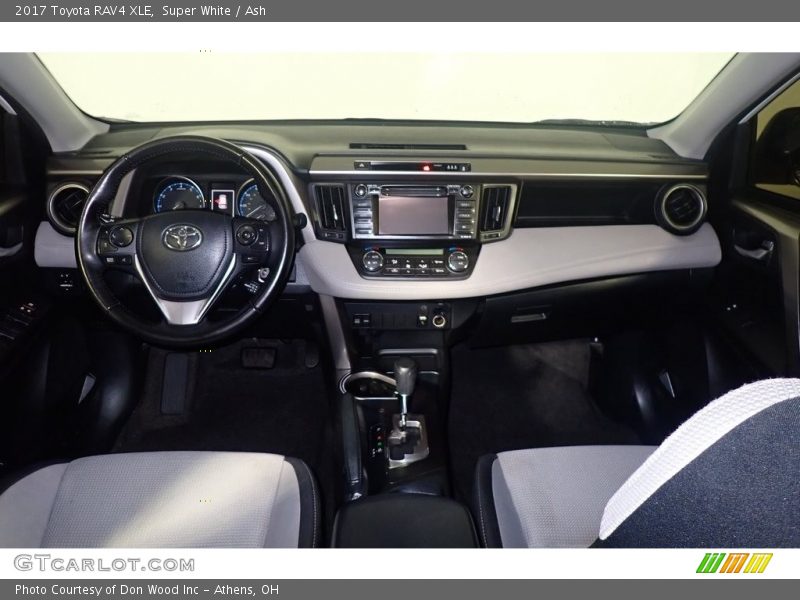 Super White / Ash 2017 Toyota RAV4 XLE