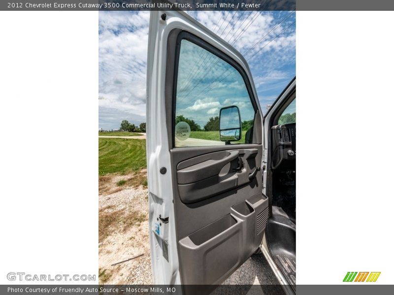 Summit White / Pewter 2012 Chevrolet Express Cutaway 3500 Commercial Utility Truck