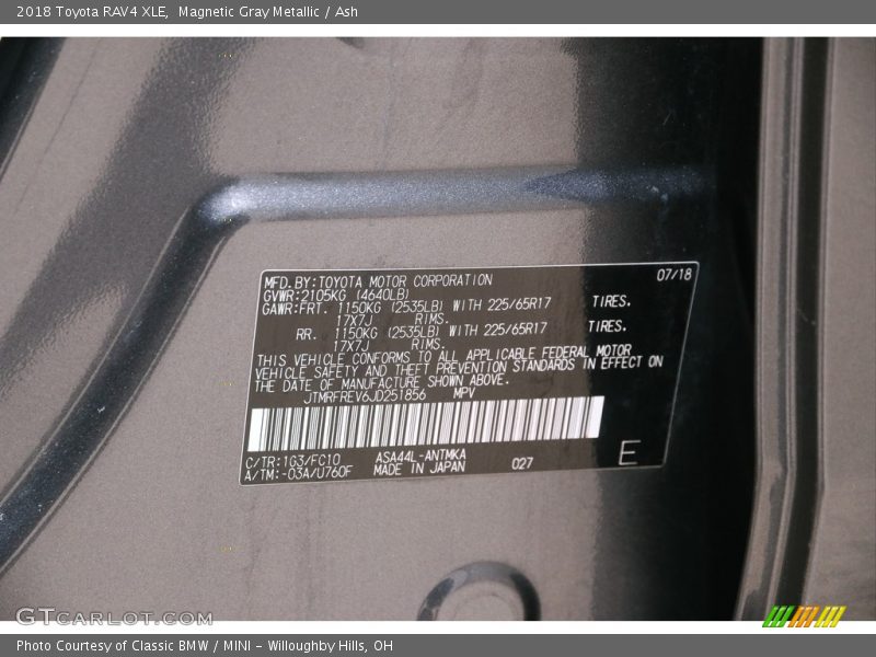 Magnetic Gray Metallic / Ash 2018 Toyota RAV4 XLE