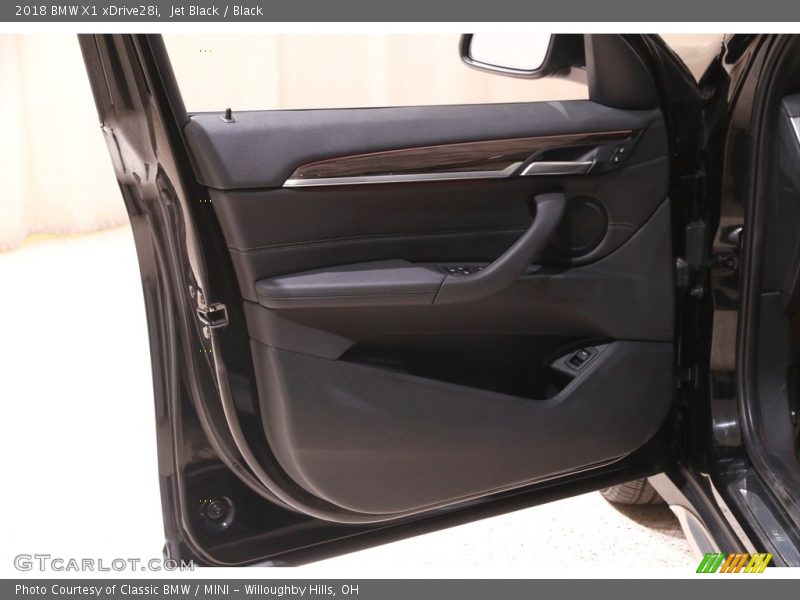 Jet Black / Black 2018 BMW X1 xDrive28i