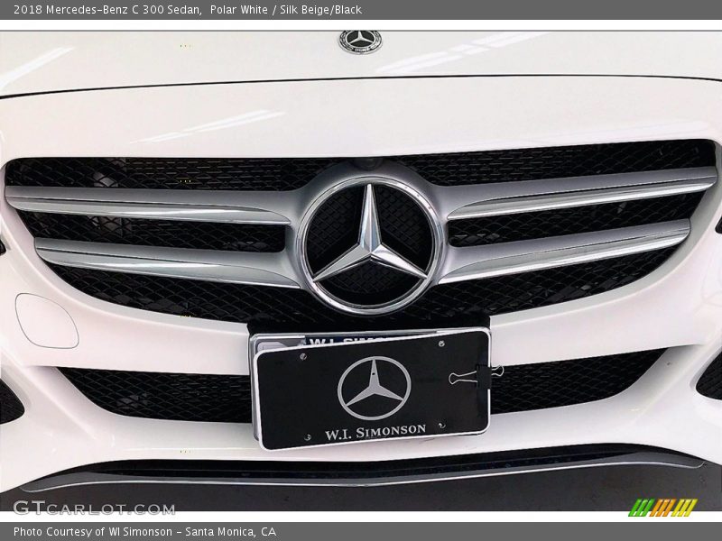 Polar White / Silk Beige/Black 2018 Mercedes-Benz C 300 Sedan