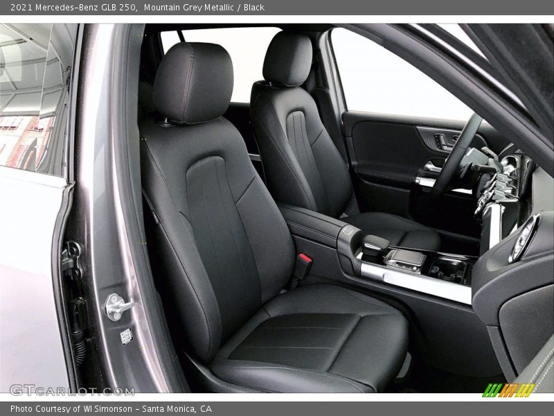 Mountain Grey Metallic / Black 2021 Mercedes-Benz GLB 250