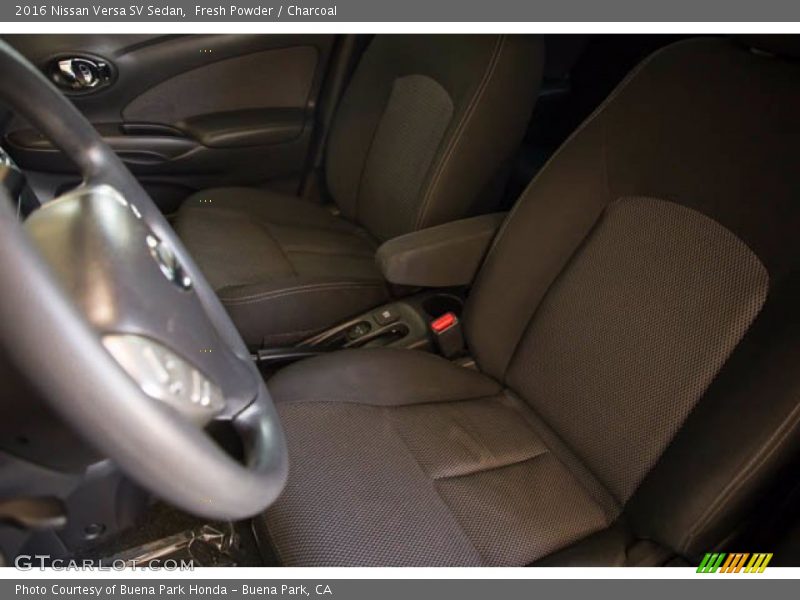 Fresh Powder / Charcoal 2016 Nissan Versa SV Sedan