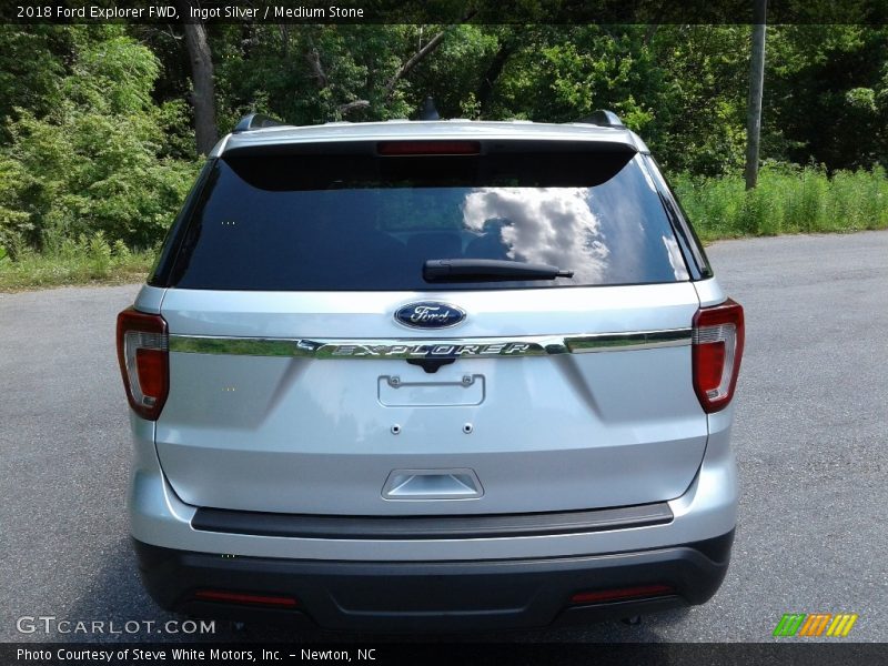Ingot Silver / Medium Stone 2018 Ford Explorer FWD