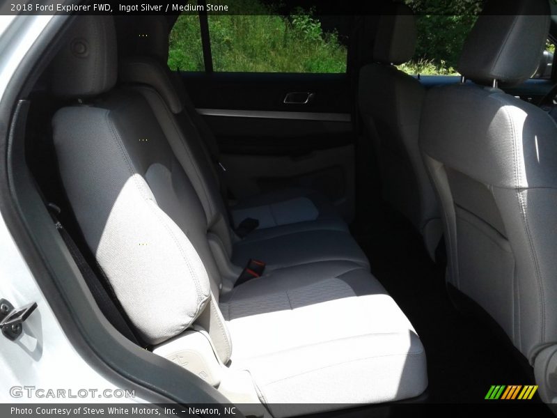 Ingot Silver / Medium Stone 2018 Ford Explorer FWD
