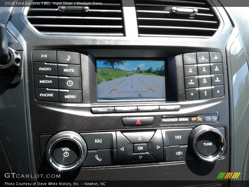 Controls of 2018 Explorer FWD