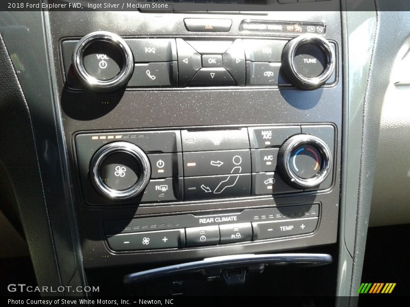 Ingot Silver / Medium Stone 2018 Ford Explorer FWD