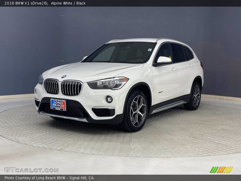 Alpine White / Black 2018 BMW X1 sDrive28i