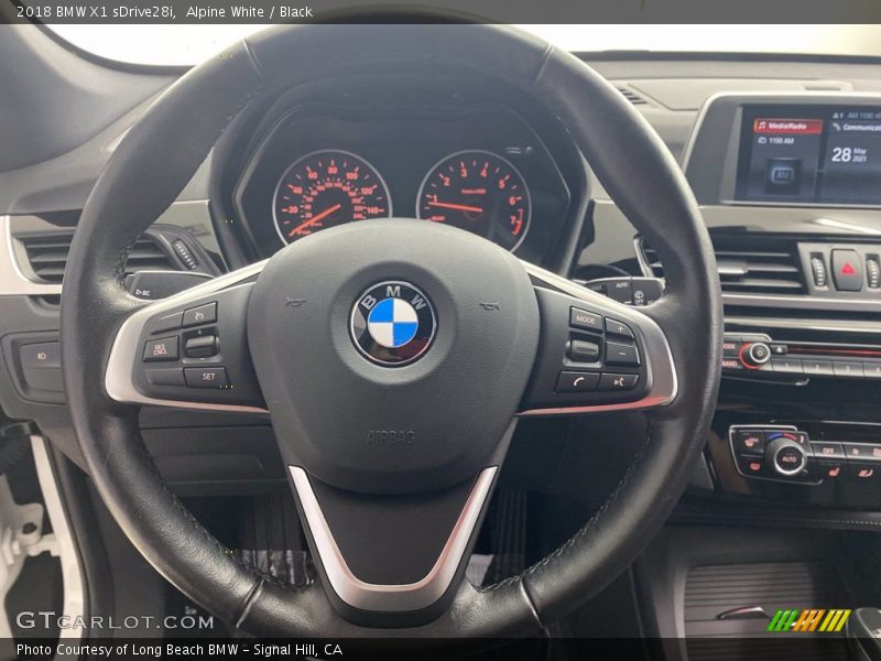 Alpine White / Black 2018 BMW X1 sDrive28i