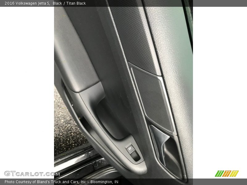 Black / Titan Black 2016 Volkswagen Jetta S