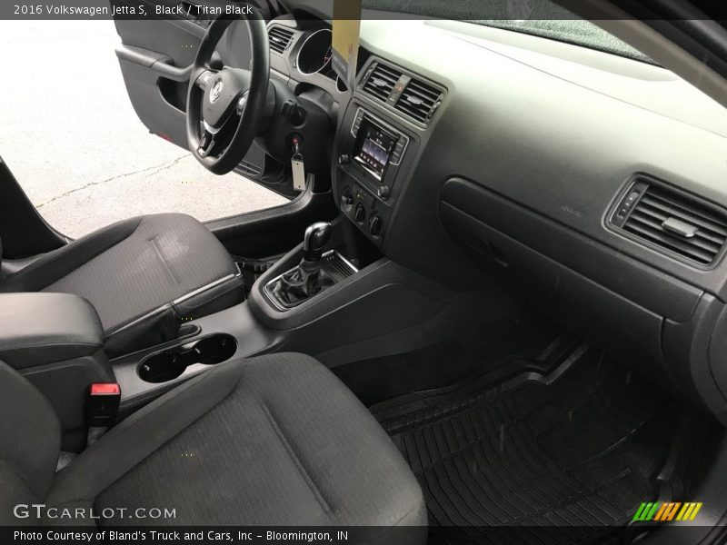 Black / Titan Black 2016 Volkswagen Jetta S