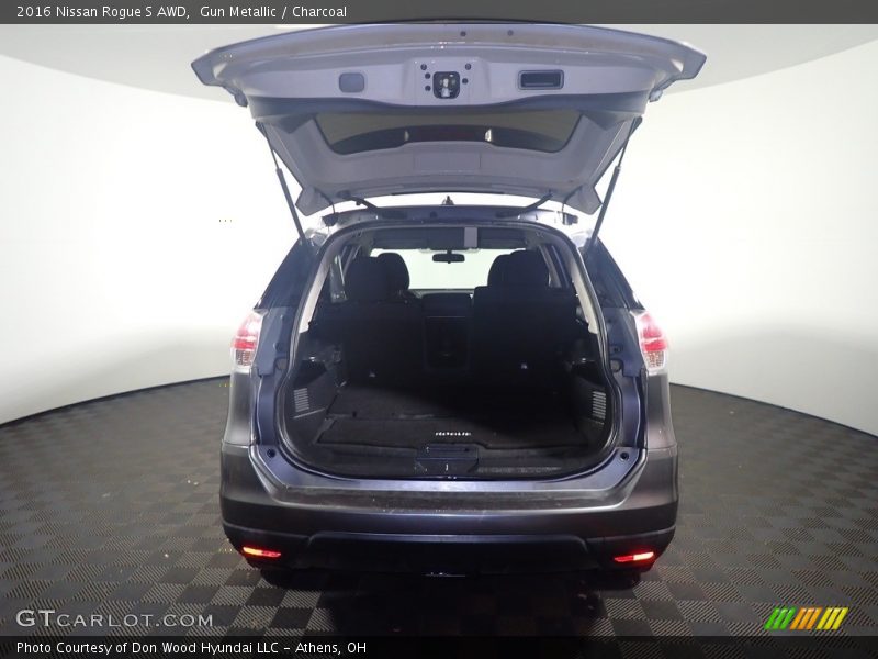 Gun Metallic / Charcoal 2016 Nissan Rogue S AWD