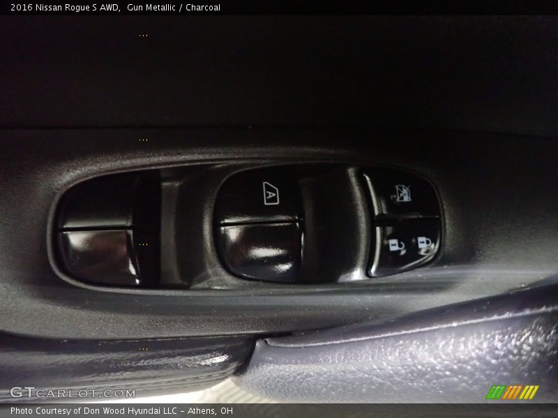 Gun Metallic / Charcoal 2016 Nissan Rogue S AWD