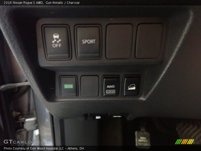 Gun Metallic / Charcoal 2016 Nissan Rogue S AWD