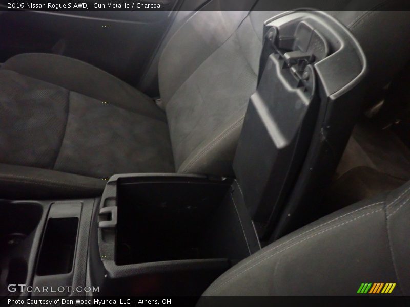 Gun Metallic / Charcoal 2016 Nissan Rogue S AWD