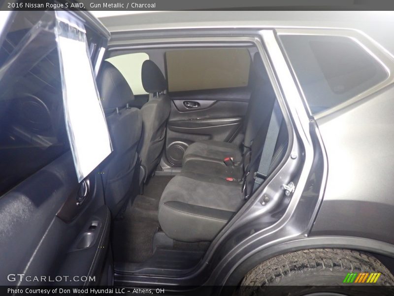 Gun Metallic / Charcoal 2016 Nissan Rogue S AWD