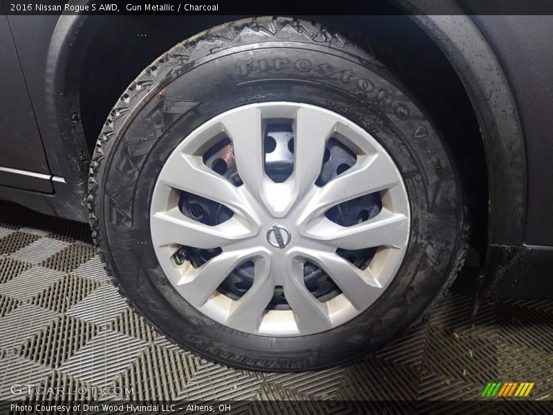 Gun Metallic / Charcoal 2016 Nissan Rogue S AWD