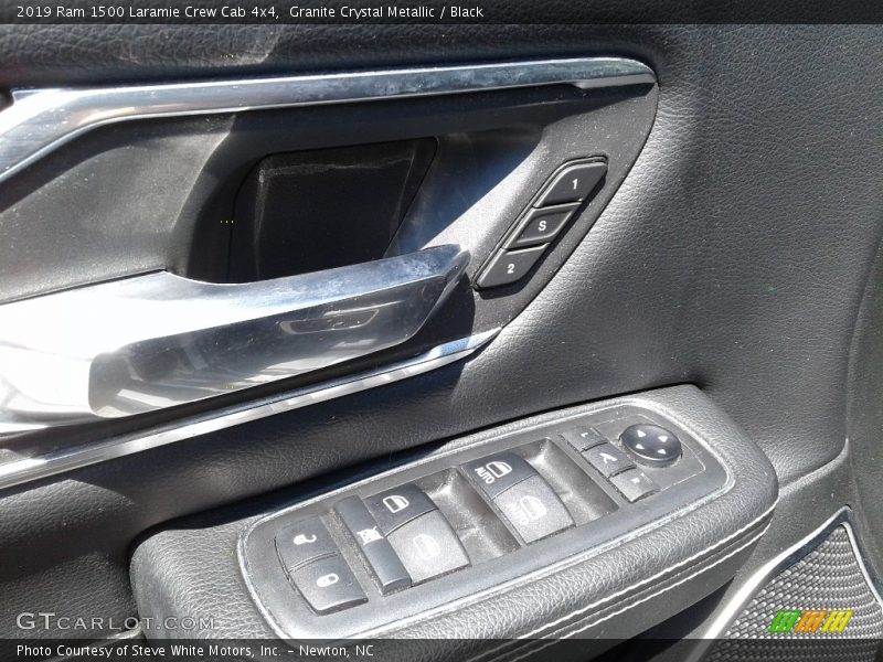 Granite Crystal Metallic / Black 2019 Ram 1500 Laramie Crew Cab 4x4