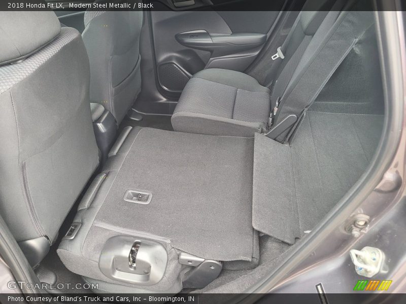 Modern Steel Metallic / Black 2018 Honda Fit LX
