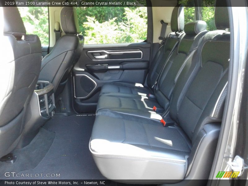 Granite Crystal Metallic / Black 2019 Ram 1500 Laramie Crew Cab 4x4