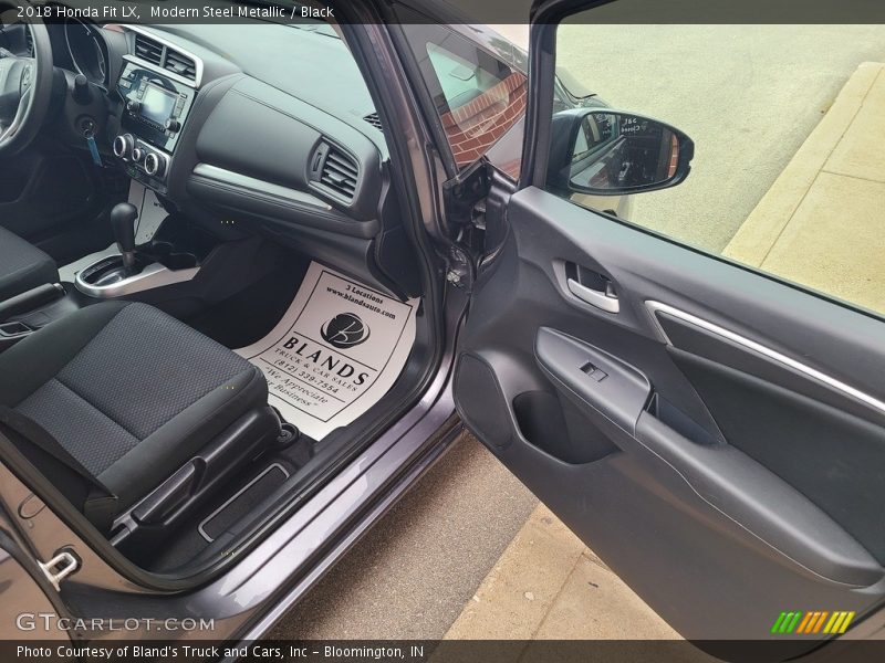 Modern Steel Metallic / Black 2018 Honda Fit LX
